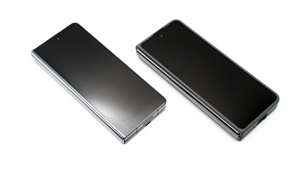 Samsung pliable noir, très bon état