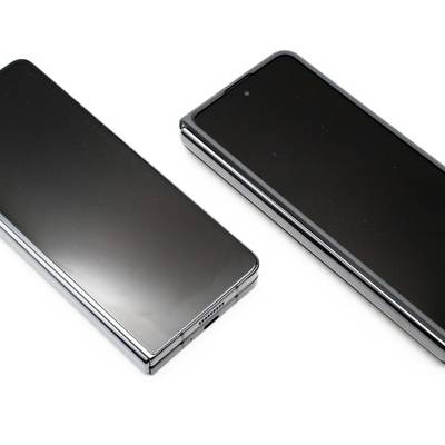 Samsung pliable noir, très bon état
