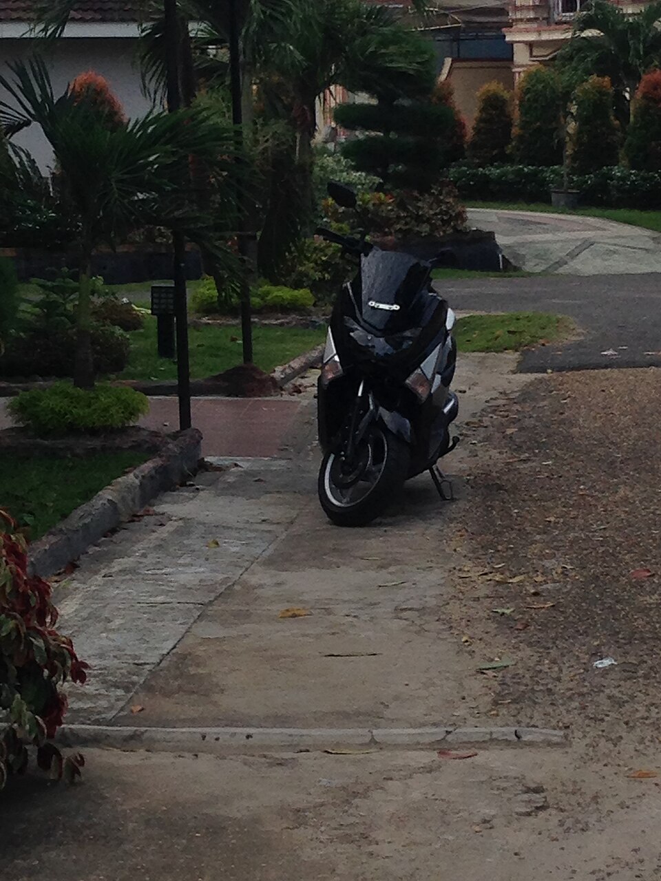 Yamaha NMAX 125 — 2022, 9 000 km