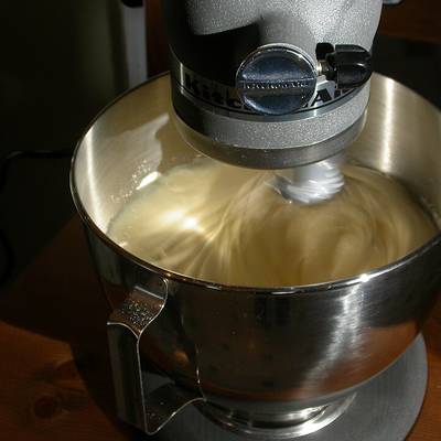 Robot pâtissier Bosch 1000 W — bol inox 5 L
