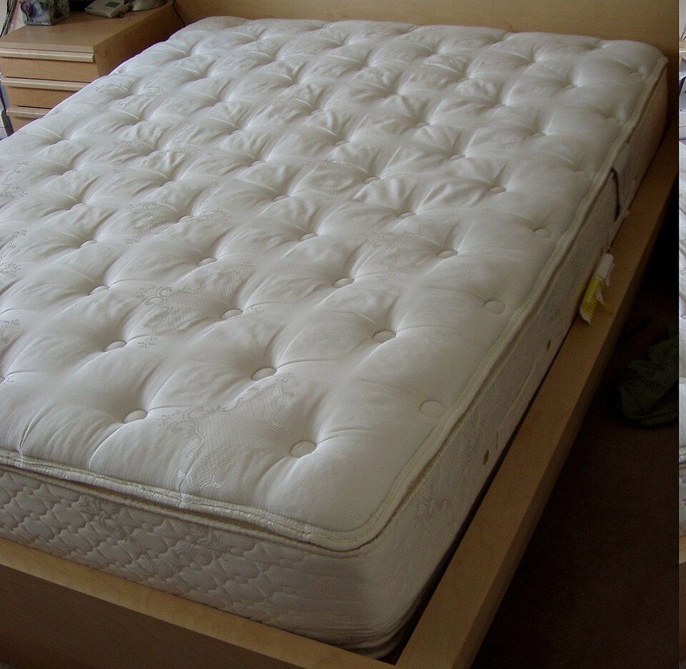 Matelas 160 × 200 — ressorts ensachés, 2 ans