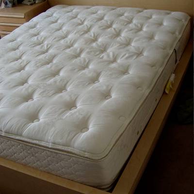Matelas 160 × 200 — ressorts ensachés, 2 ans