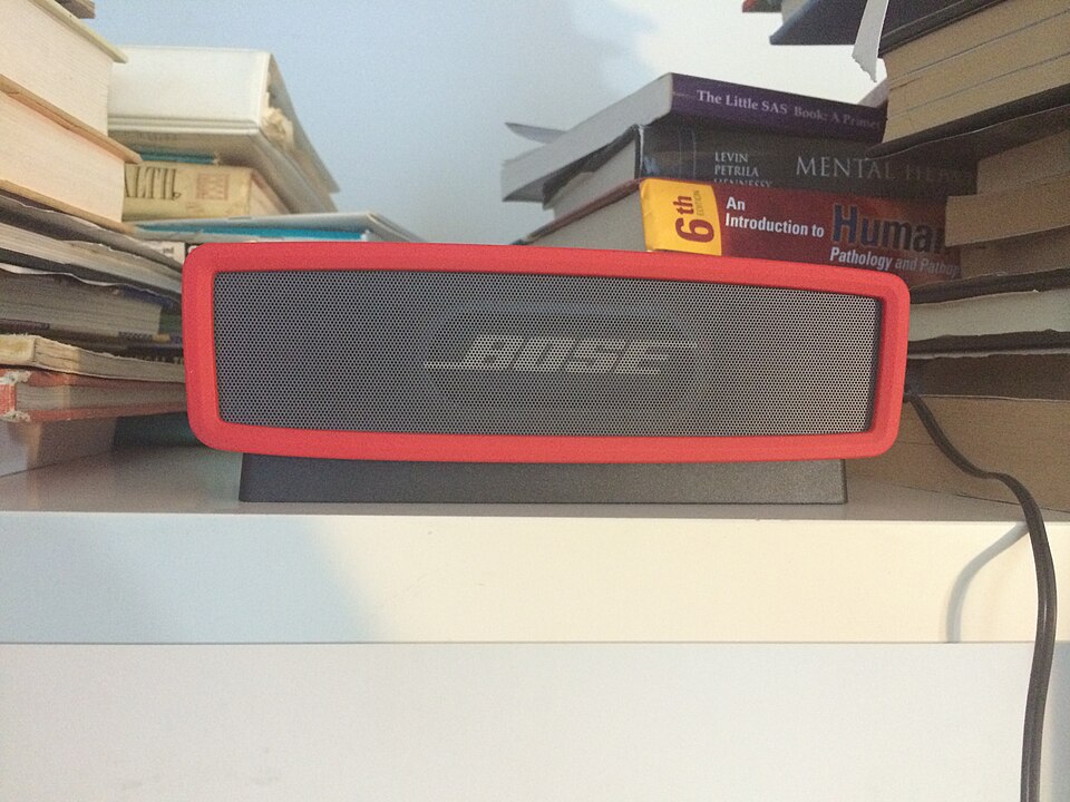 Enceinte JBL Charge 5 — Bluetooth, étanche